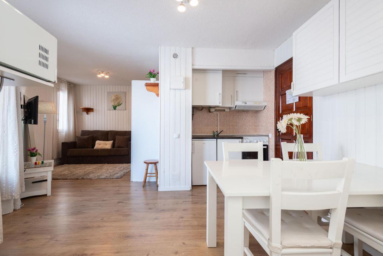 Apartamentos Vaquers Mikka 3000 Pas De La Casa Eksteriør bilde